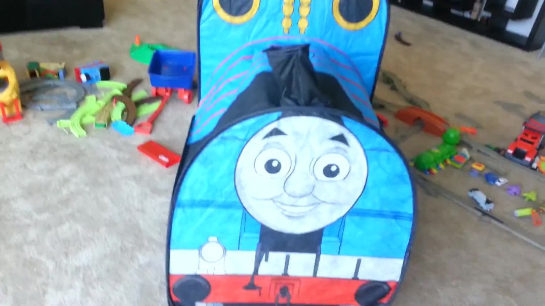 Thomas & Friends Tent How-to Video TUTORIAL by 4 Year old for Thomas and Friends Toy train
