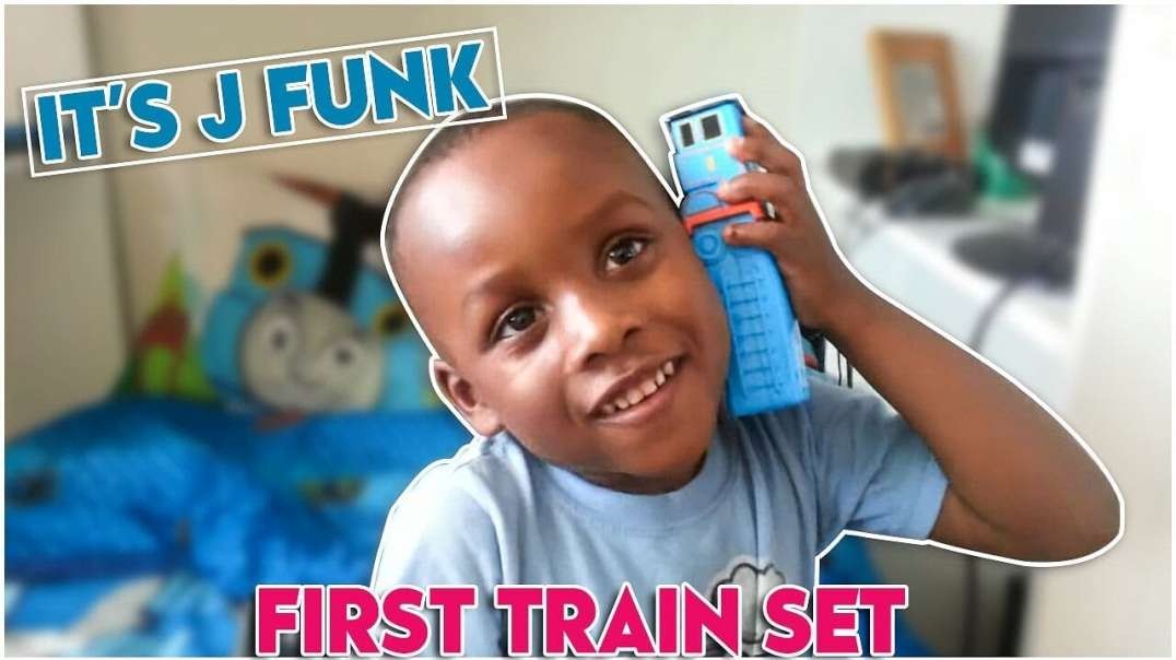 J Funk Builds his FIRST SUPER LONG Thomas and Friends TOY TRAIN Play Set