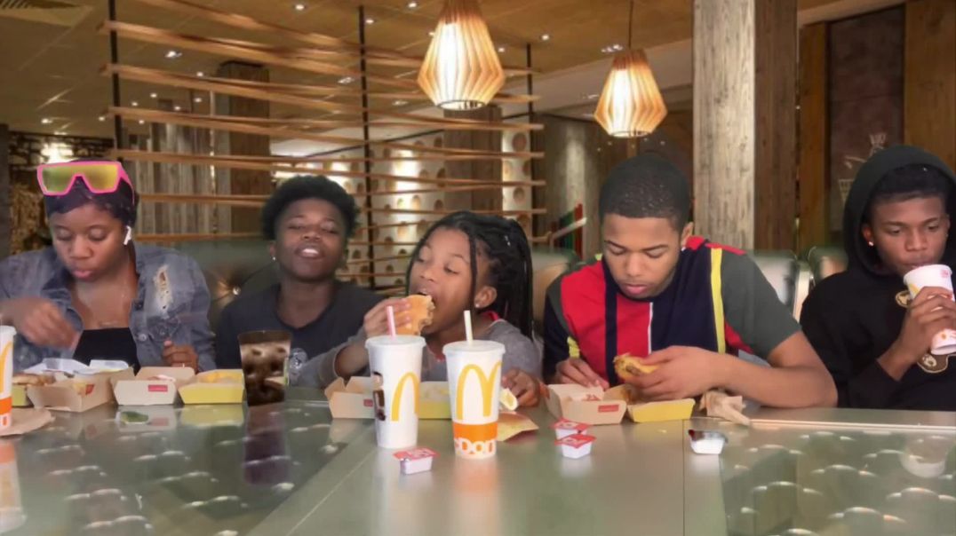 ⁣Is Mcdonald’s NEW Travis scott meal amazing