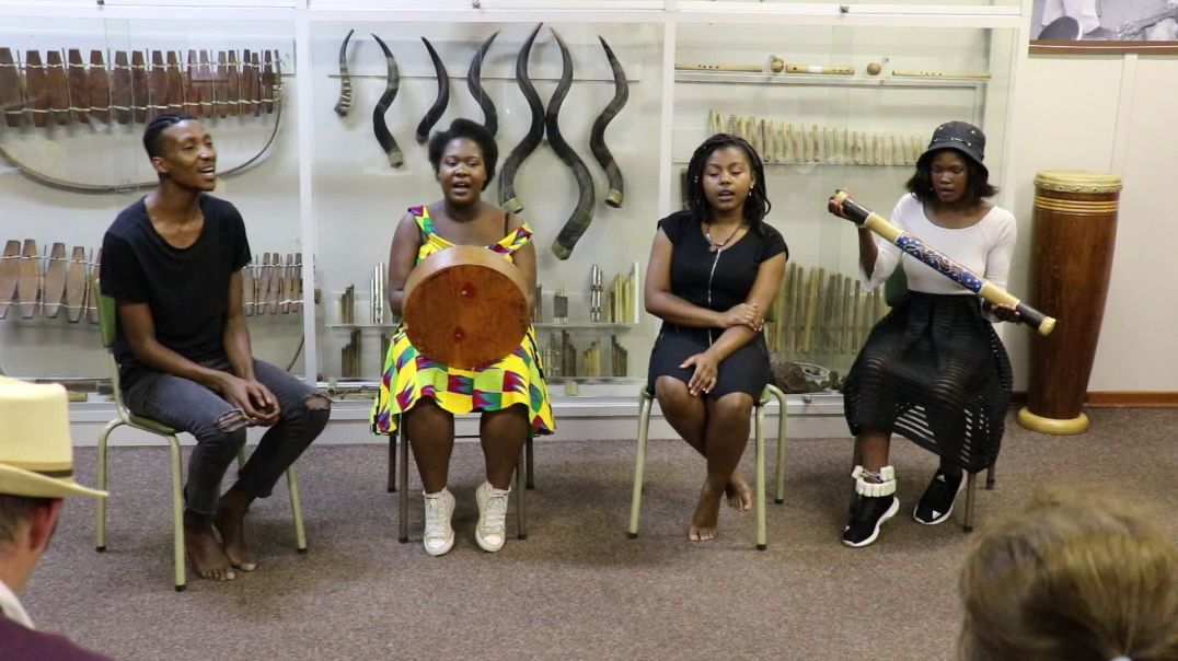 ⁣MBIRA/KALIMBA AFRICAN MUSIC with my South African friends.