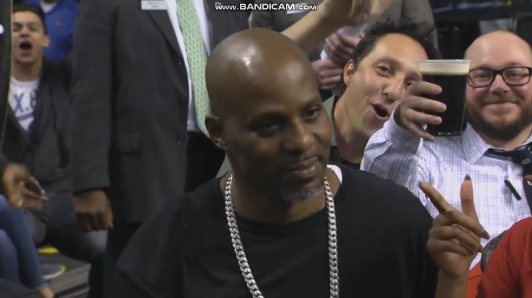⁣Dmx Reacts to Ruff ryders anthem during celtics lakers game