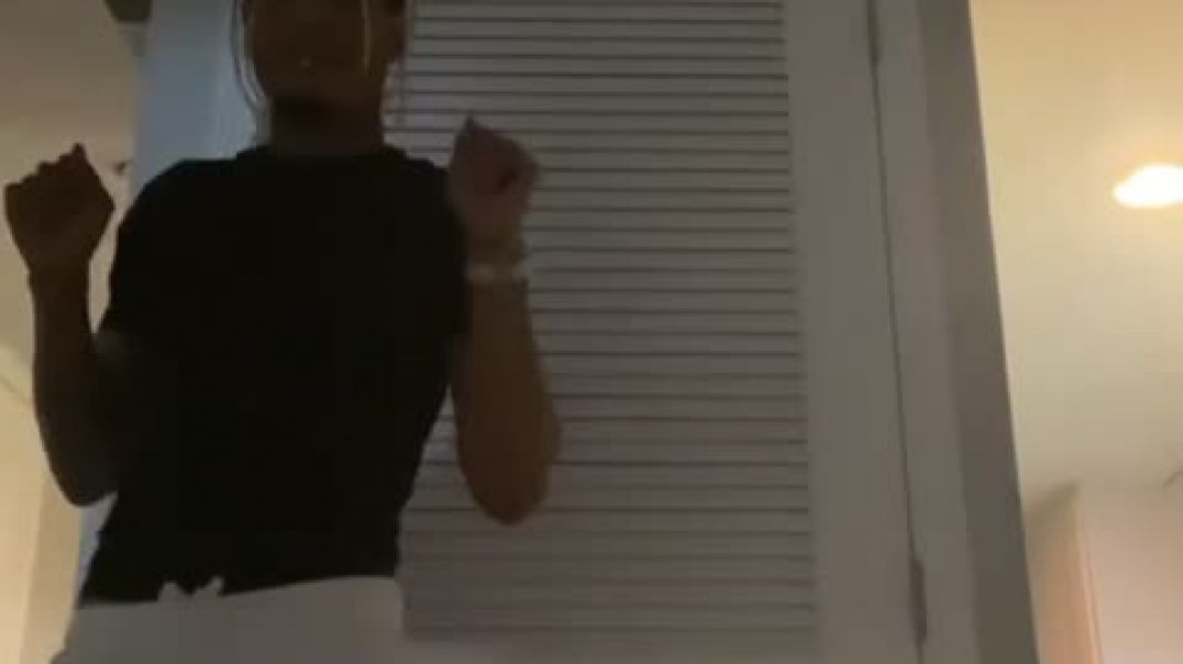 ⁣Yeeee I love this song