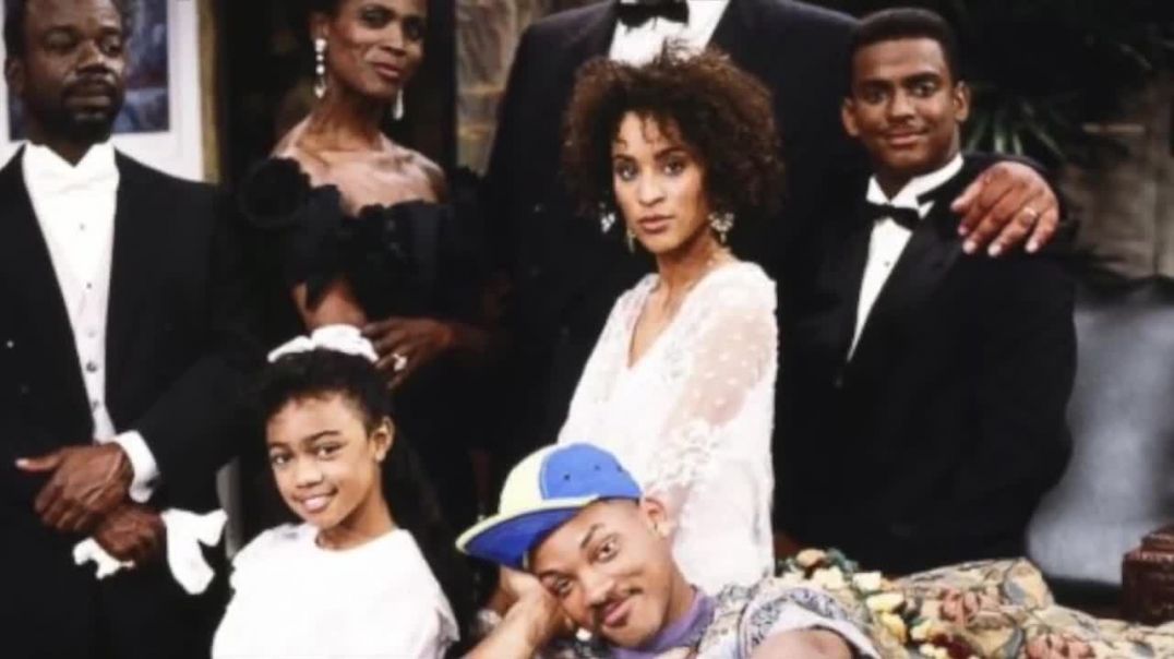 ⁣Why Original 'Aunt Viv' Was Fired From Fresh Prince - Here's Why