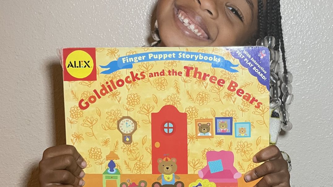 ⁣Read along GoldiLocks and the 3 bears With Kamari