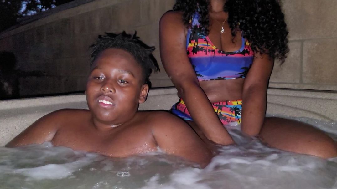 ⁣So in love family First time back Swimming in Jacuzzi on Jamila's birthday
