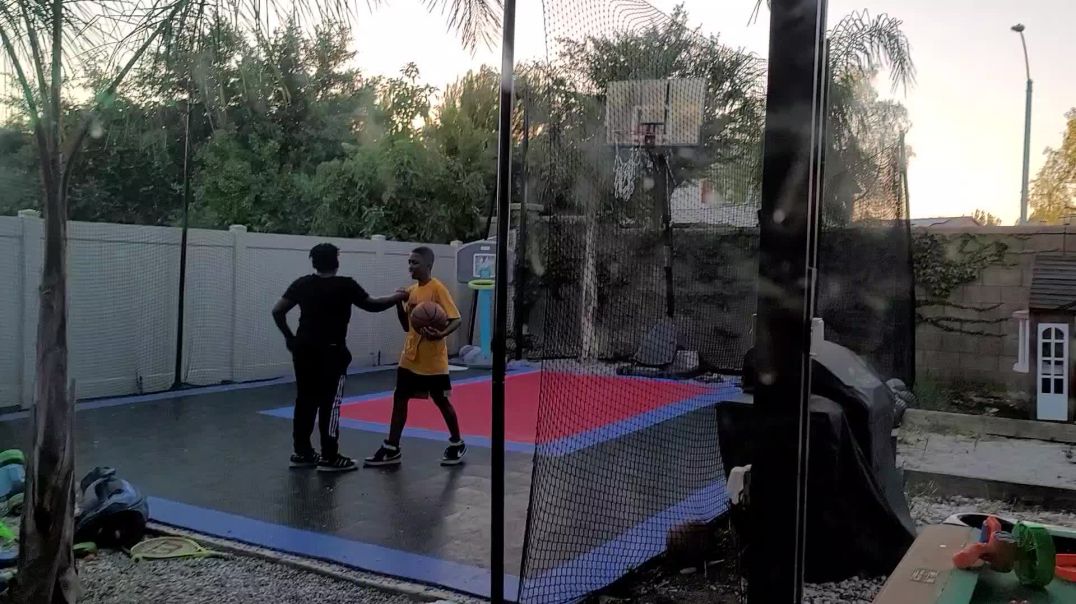 ⁣J Funk vs Xman Backyard Basketball