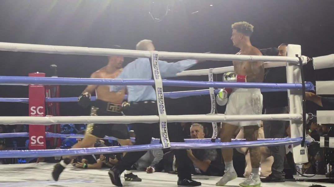 ⁣Ringside View of Austin McBroom getting KNOCKED OUT by GIB