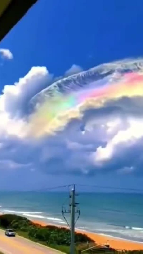 Amazing iridescent clouds.. 📍Patong Beach, Thailand