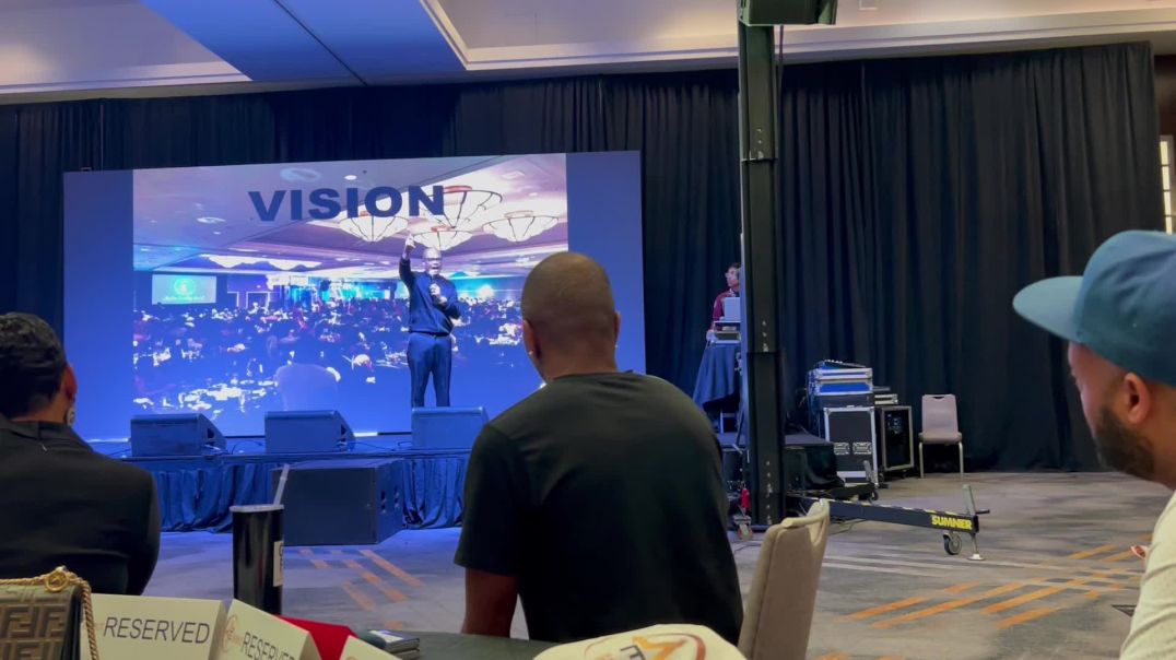 ⁣Demond Crump talks his Vision for Reign Pads