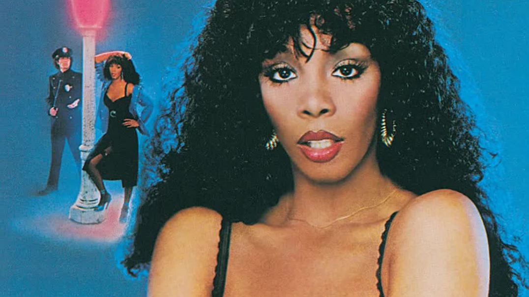 ⁣Donna Summer-Hot Stuff