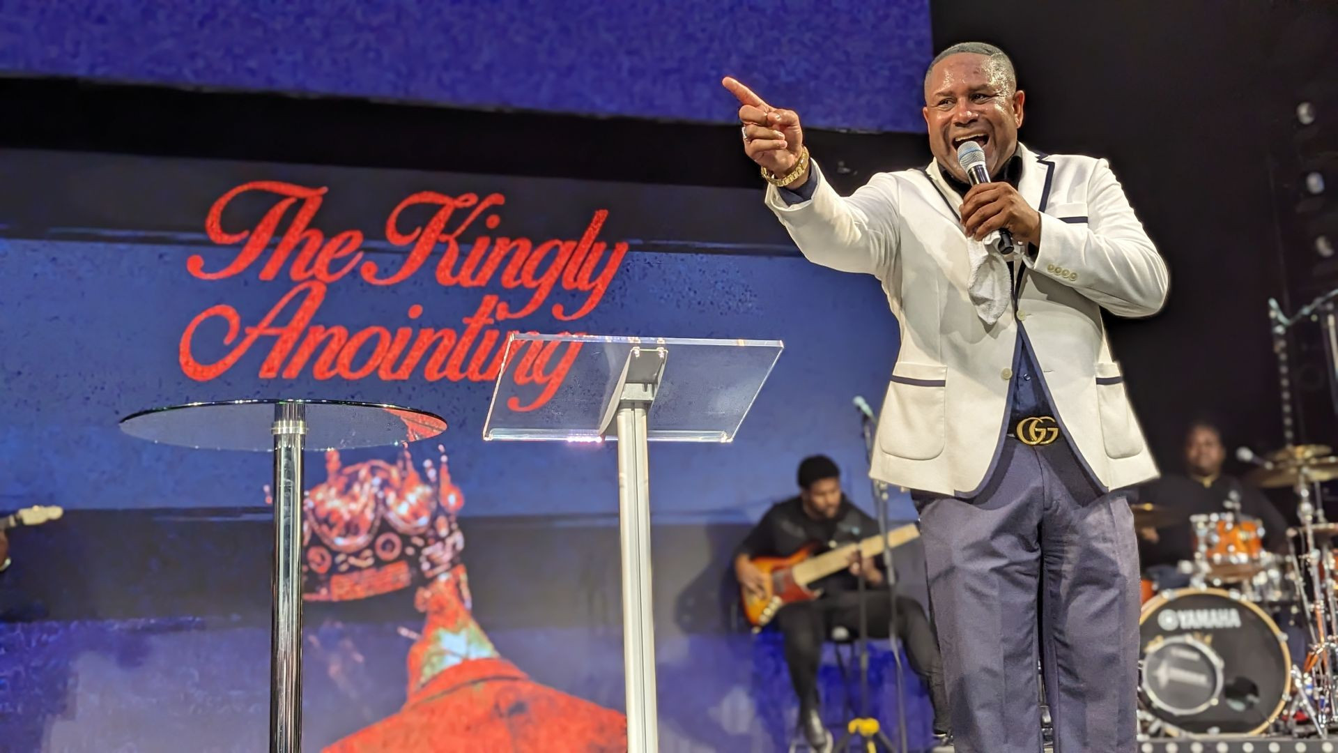 THE KINGLY ANOINTING PROPHETIC SERVICE APOSTLE OMAR MORTON AT PROPHET LOVY'S REVELATION CHURCH