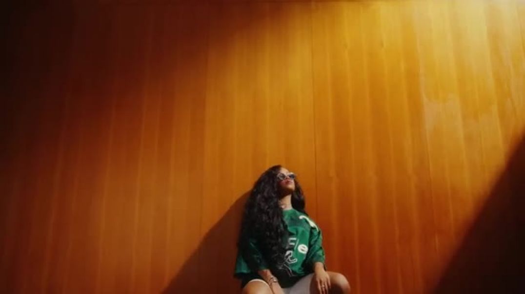 H.E.R. - Come Through Official Video ft Chris Brown