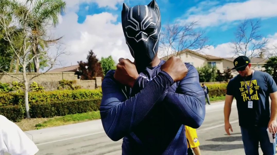 Black Panther Shows up to Baseball Parade on Hoverboard with Marvel Avengers #soinlovefamily