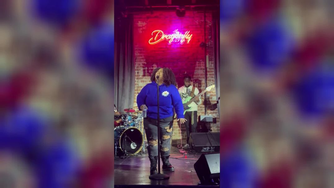 ⁣Watching the AMAZING "Phylicia Hill" For The First Time at Dragonfly!
