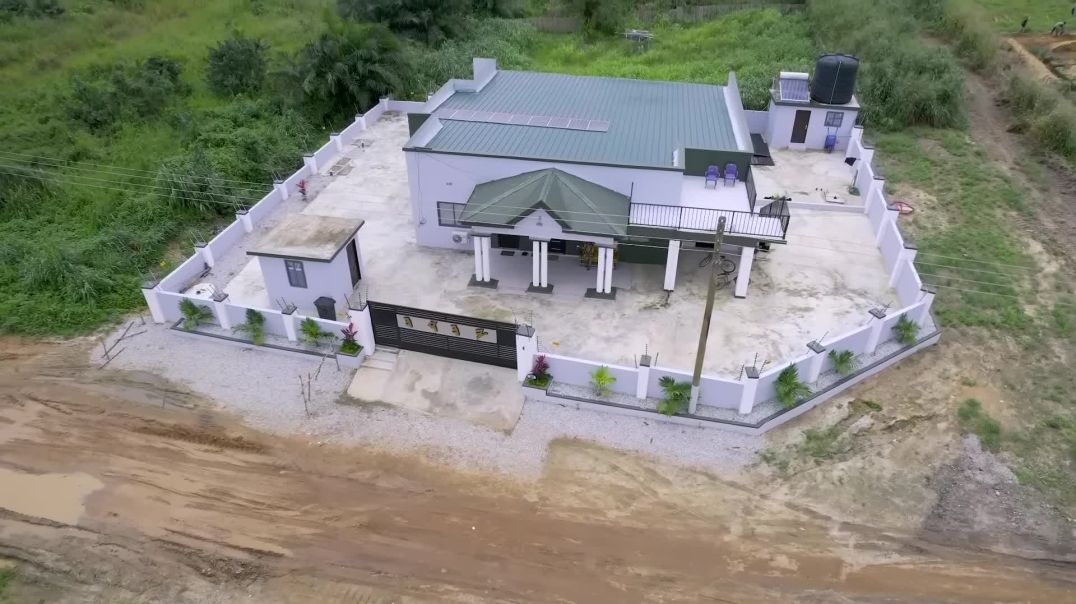 ⁣African American moved to Ghana to build a 4 bedroom home and live her dream life -Exploring Asebu
