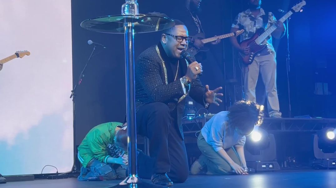 ⁣Apostle Omar - POWERFUL PRAYER 🌟