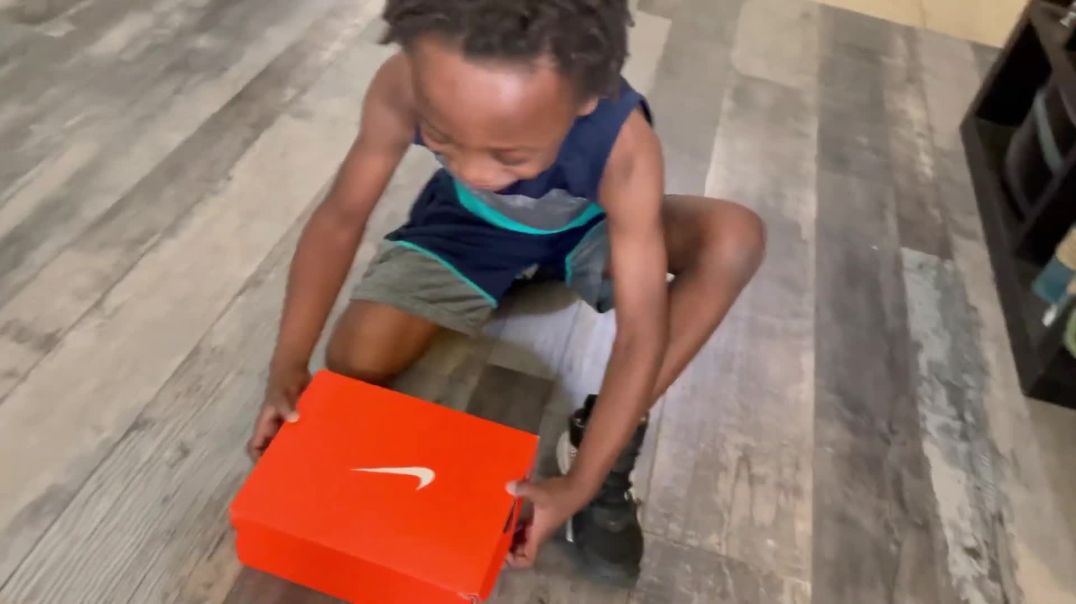 ⁣Kid Gets MAGIC SHOES and Plays Basketball Like a Pro 🏀💯🏆 - Pretend Play