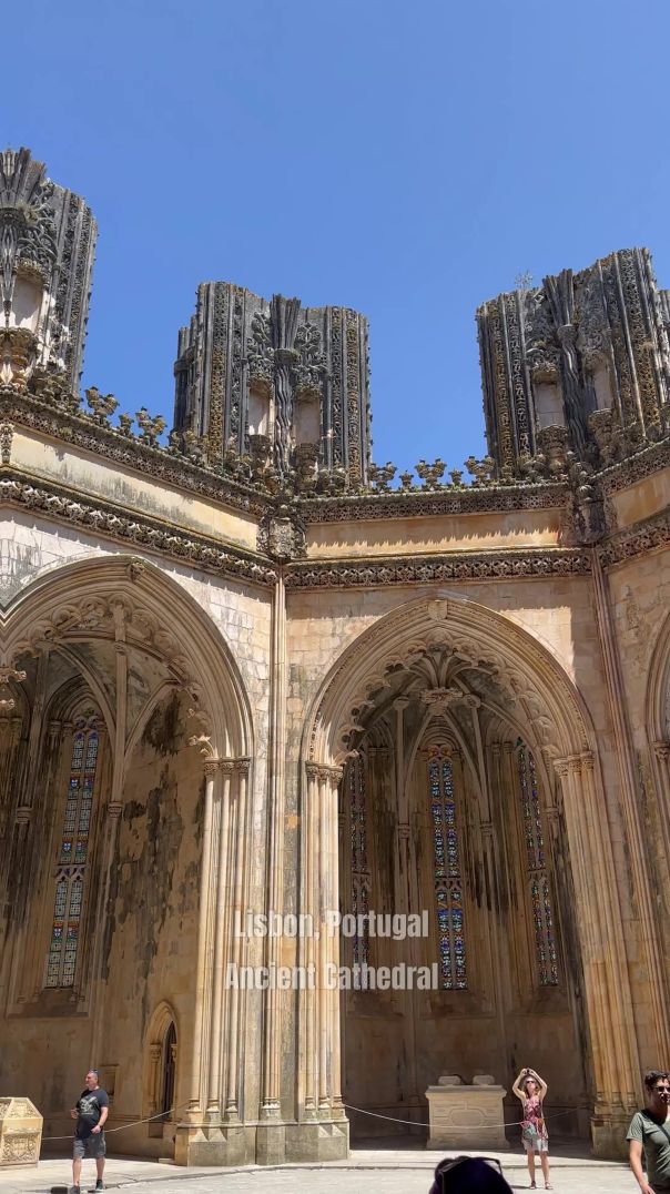 Ancient Cathedral || Lisbon, Portugal