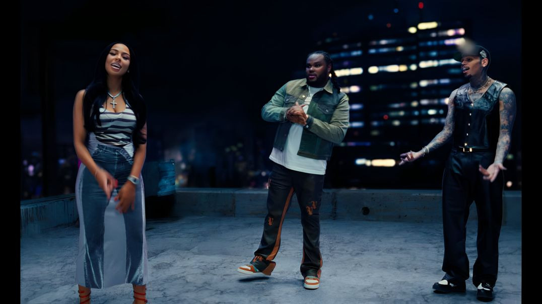 ⁣Tee Grizzley - IDGAF (feat. Chris Brown & Mariah The Scientist) [Official Video]