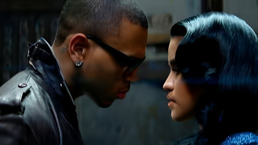 ⁣Chris Brown - Crawl (Official HD Video)