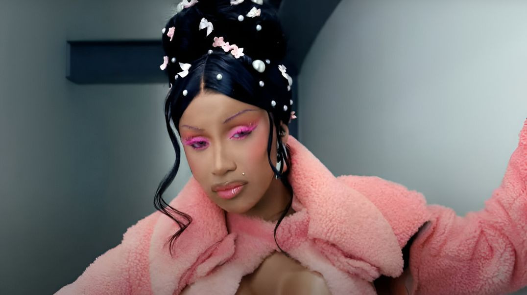 ⁣Cardi B - Like What (Freestyle) [Official Music Video]