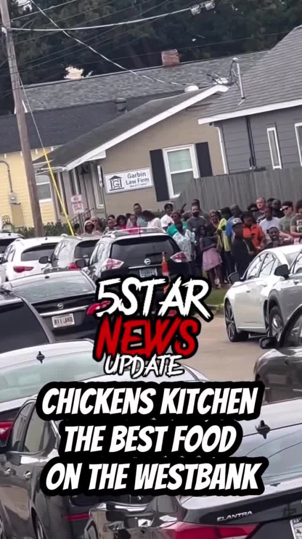 Lines AROUND THE BLOCK for Chickens Kitchen the Best Food in Louisana