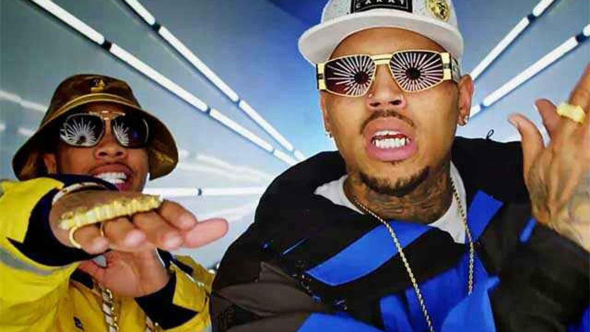 ⁣Chris Brown, Tyga - Ayo (Official Video)