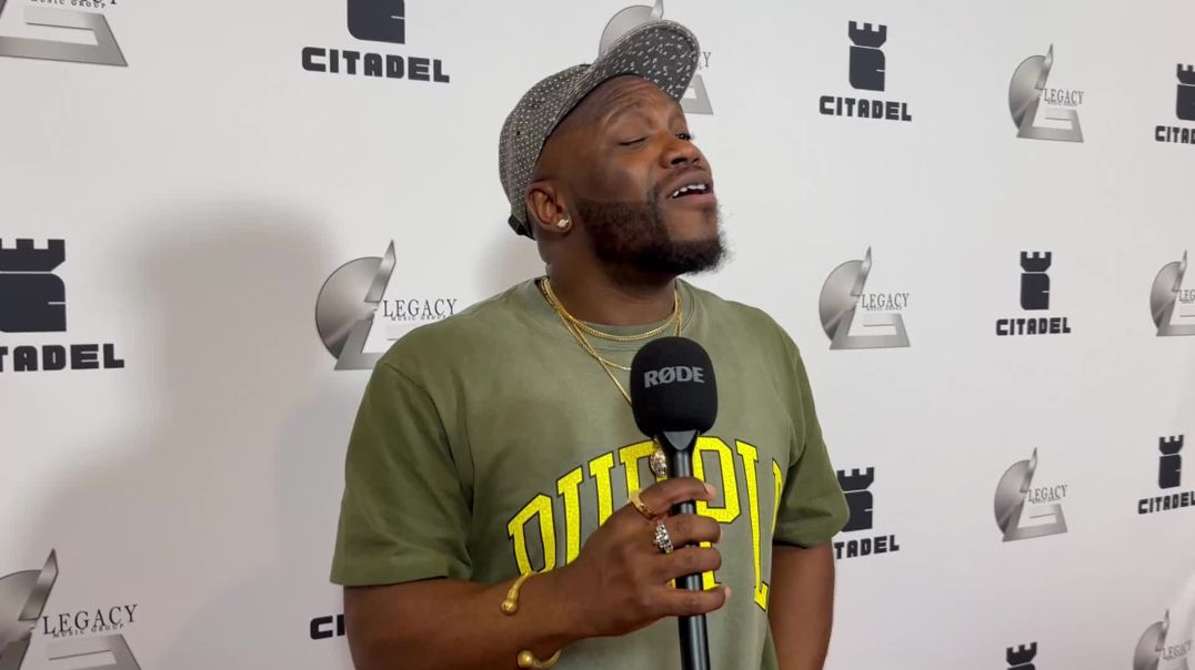 ⁣William Demps sings Winans in The Morning on Red Carpet Legacy Music Group Event 🌟