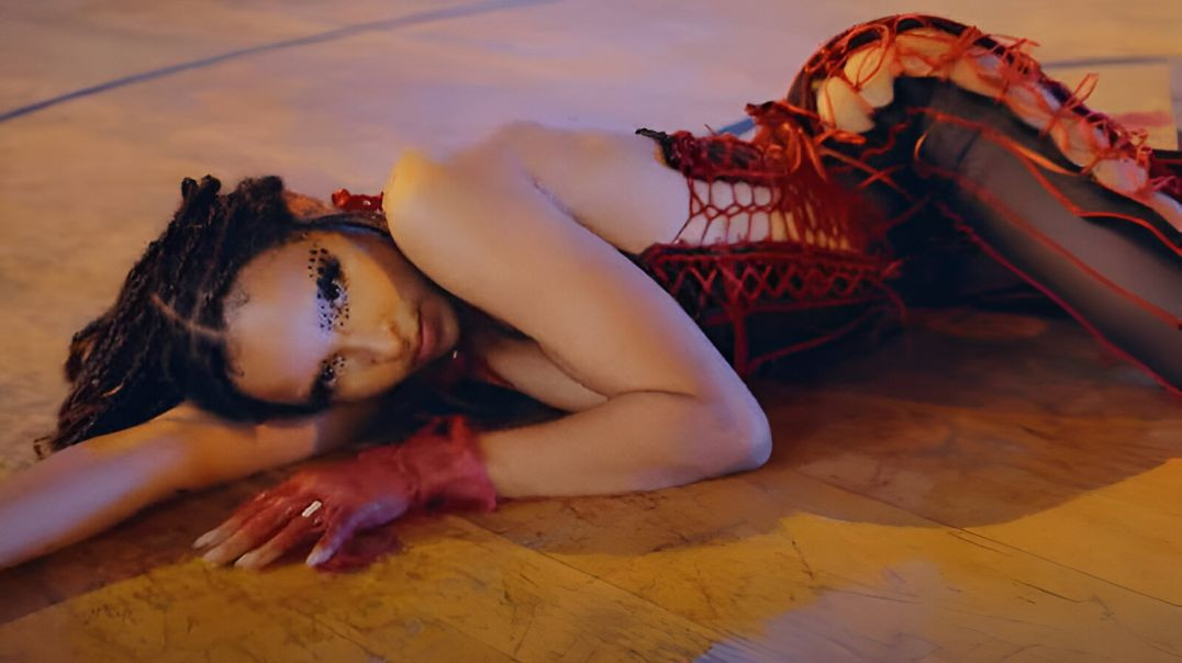 ⁣Tinashe - Bouncin (Official HD Music Video)