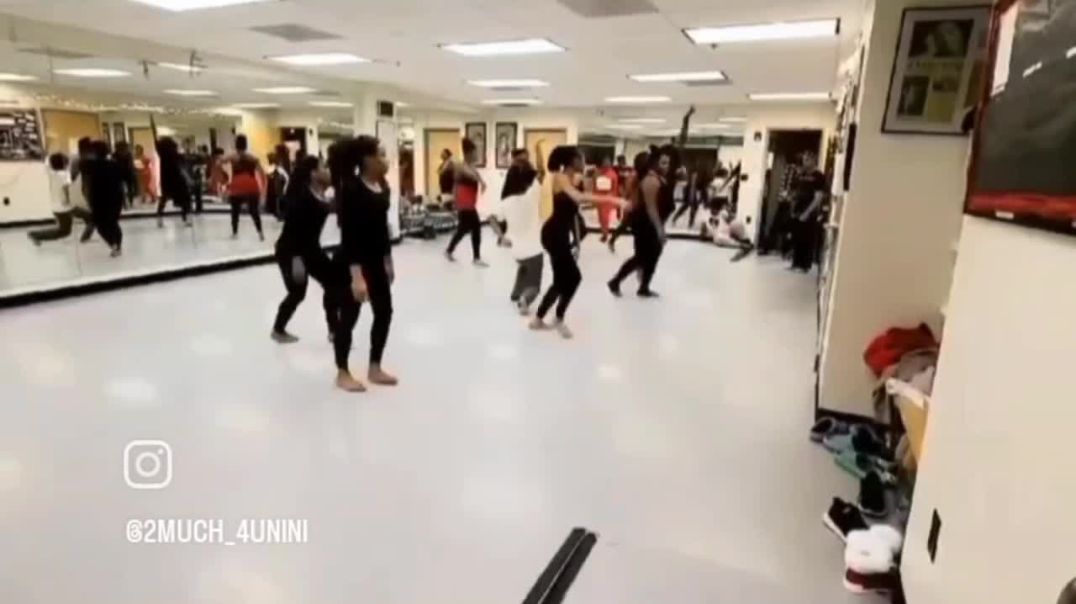 ⁣Dance rehearsal at Alvin Ailey