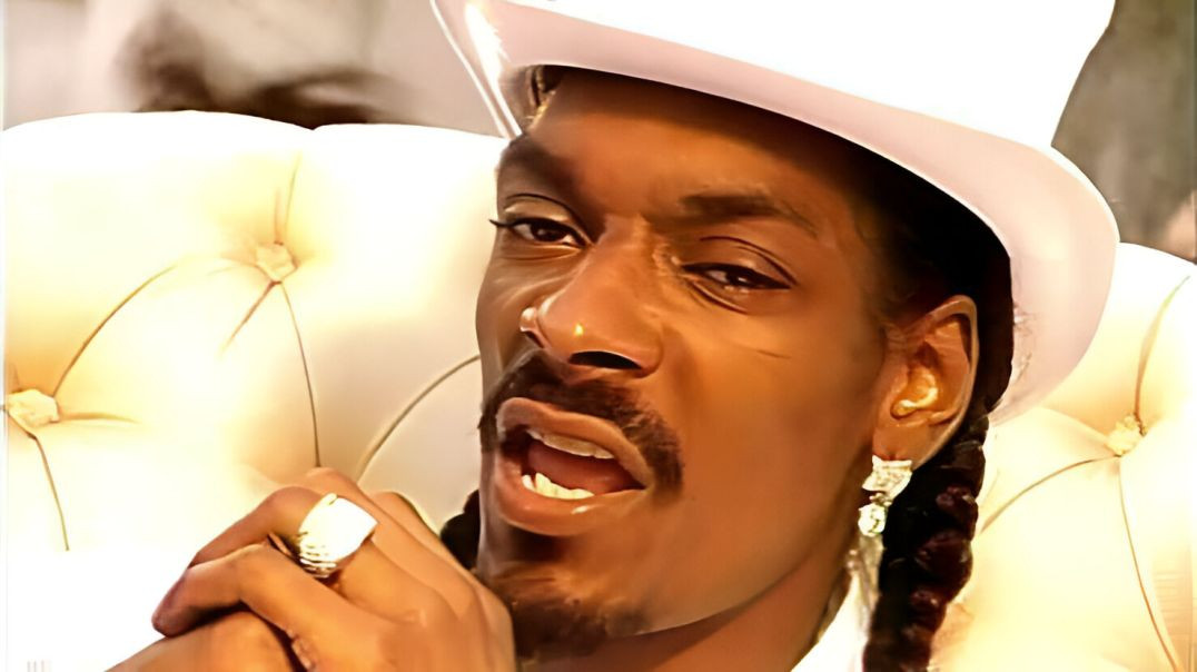 ⁣Snoop Dogg: Dogg Still A G Thang (EXPLICIT)