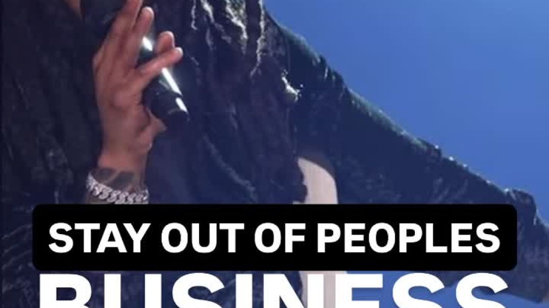 ⁣Stay out of peoples business. Be single eyed. Follow @prophetlovy and @momentswithelias for more #mo