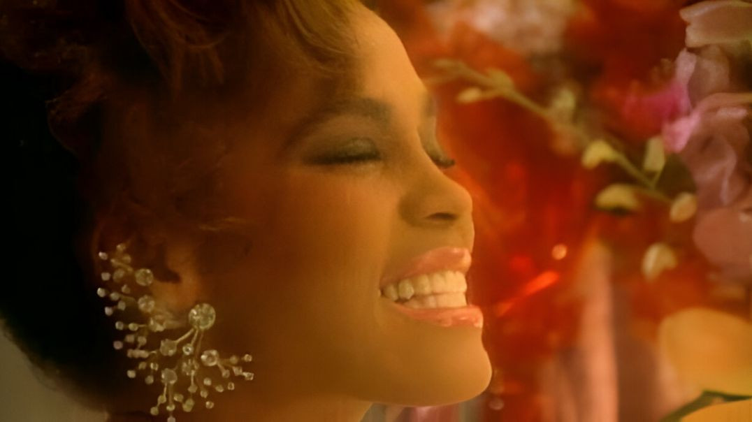 Whitney Houston - Greatest Love Of All (Official HD Music Video)