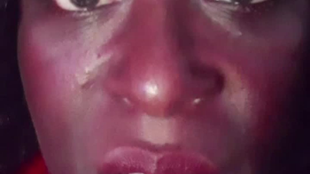 ⁣WHEN YOUR WHITE FRIEND IS ON BPT. TF?