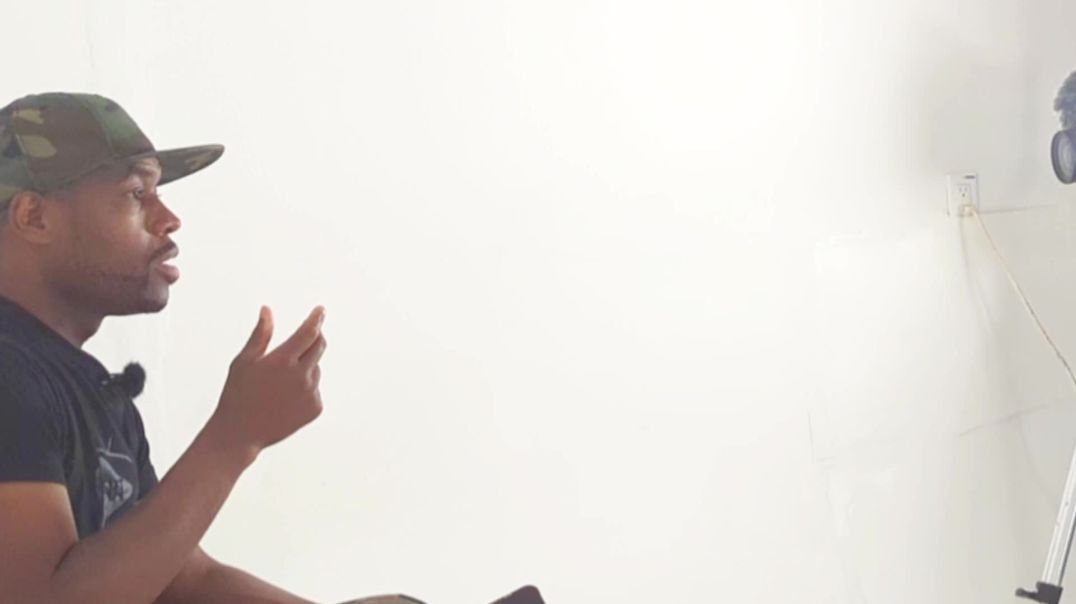 ⁣Miracle baby Josiah gets behind the scenes of Coach Ap1nabillion livestream