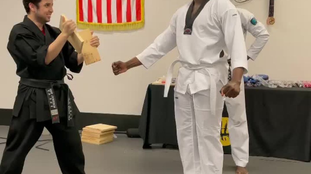 ⁣How it be When You Try To learn Karate for the First Time!