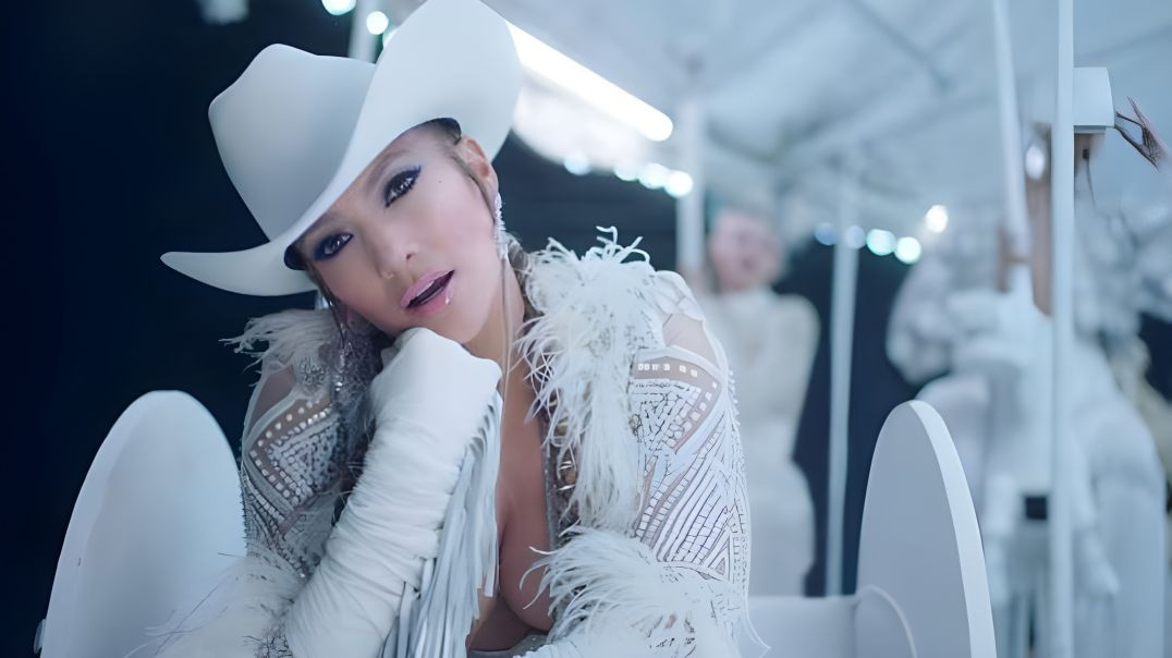 ⁣Jennifer Lopez - Medicine ft French Montana