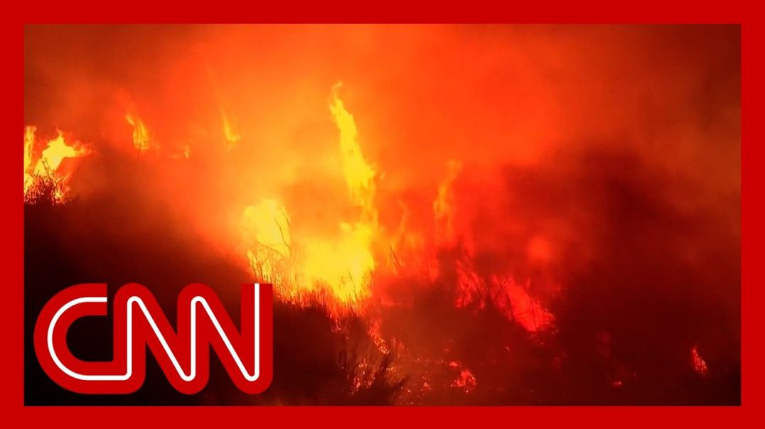 ⁣New fire erupts in Ventura County as powerful wind spreads