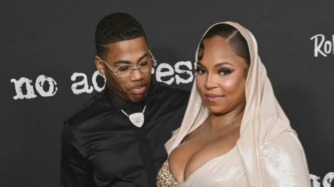 ⁣Ashanti Playfully Calls Out Nelly for Staring at Her Cleavage!