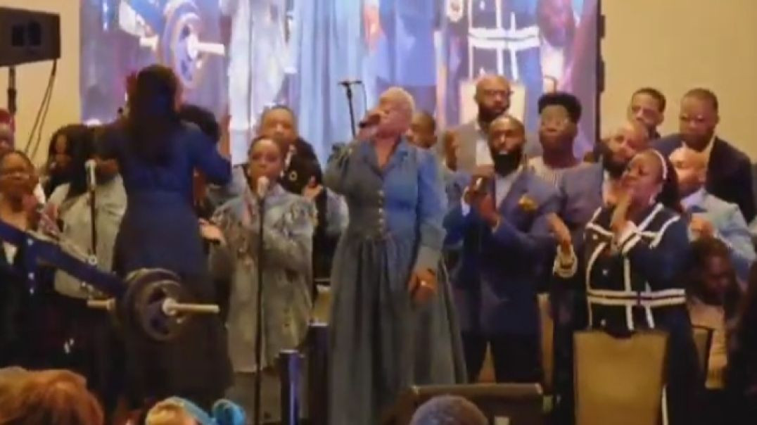 ⁣Debra Spears - I can go to God in prayer