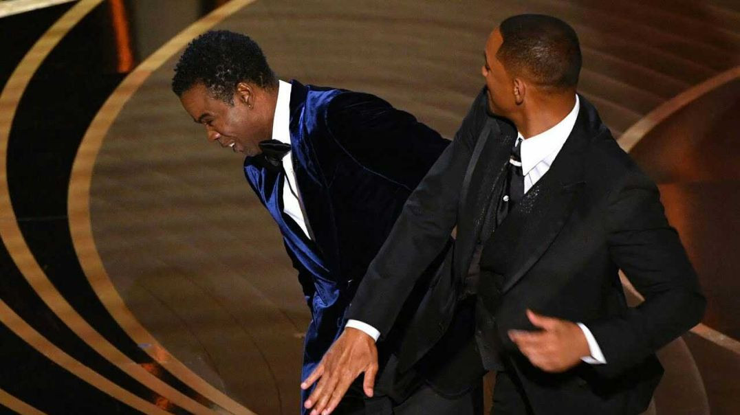 ⁣Will Smith SLAPS Chris Rock at Oscars 2022