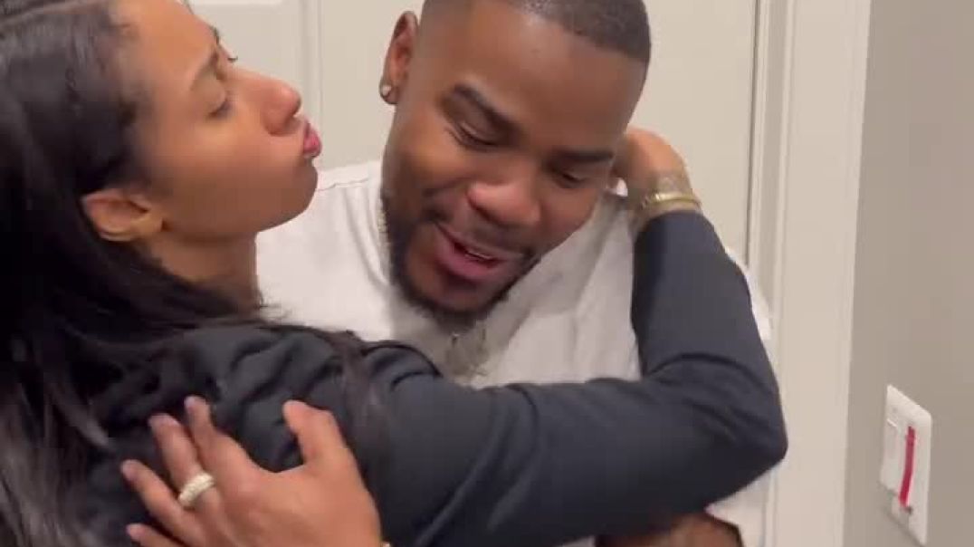 ⁣Thoughts when a eater try to kiss you after!