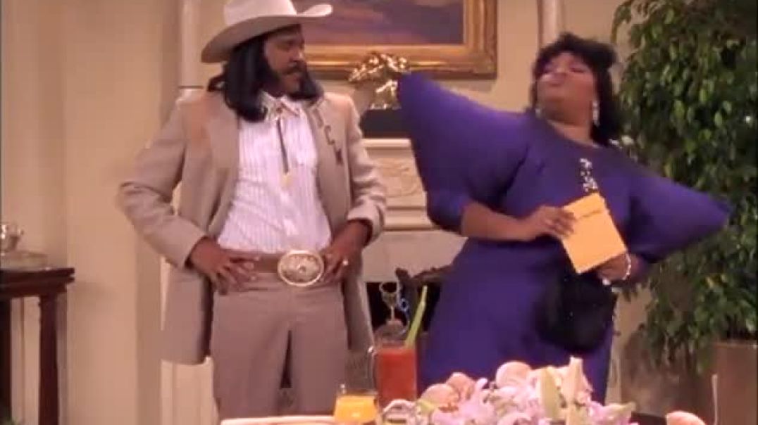 ⁣The Parkers: S02xE09: Heir Today, Gone Tomorrow