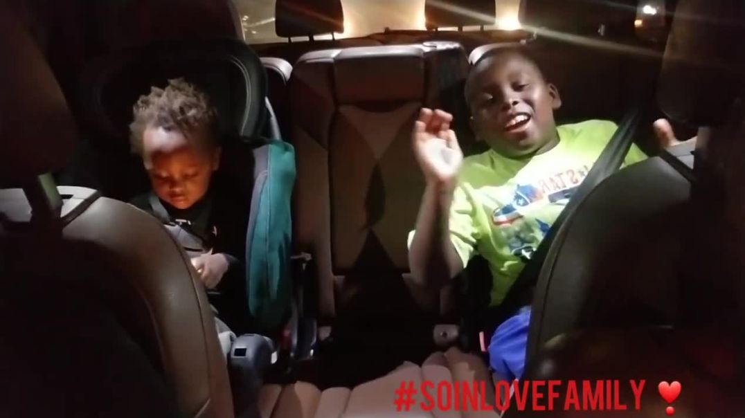 ⁣Jfunk and Baby Josiah give a Soinlovefamily HOUSE TOUR To Company