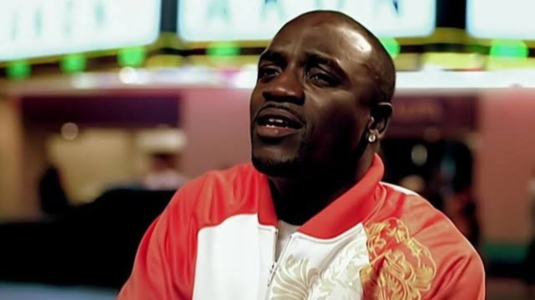 ⁣Akon - Lonely