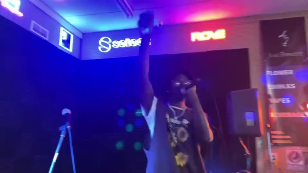 ⁣OG SKETT! LIVE @ JUST BREATHE