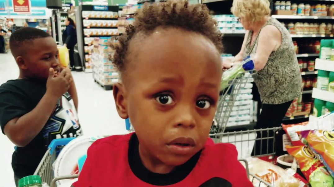 ⁣Baby Josiah Cries During 3 Hour #soinlovefamily STORE TAKEOVER At Walmart