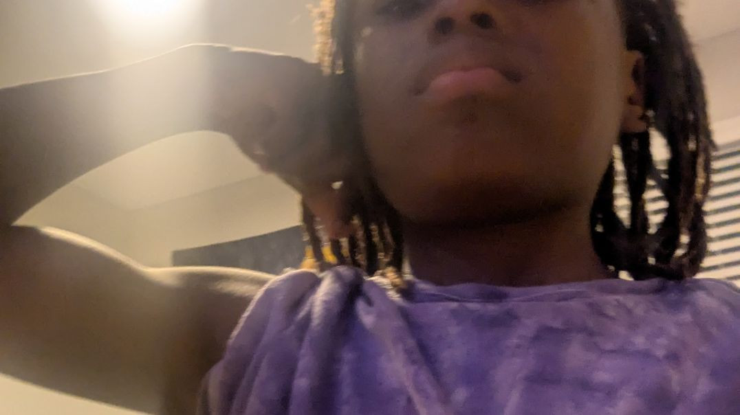 ⁣Joz dancing