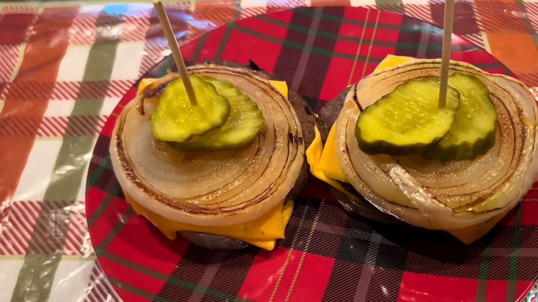 ⁣Viral Onion Burger