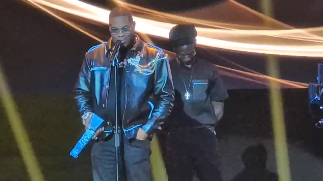 ⁣BUSTA RHYMES Talks growing up in a Jamaica Household during AWARDS SPEECH in BROOKLYN (Reggae Awards